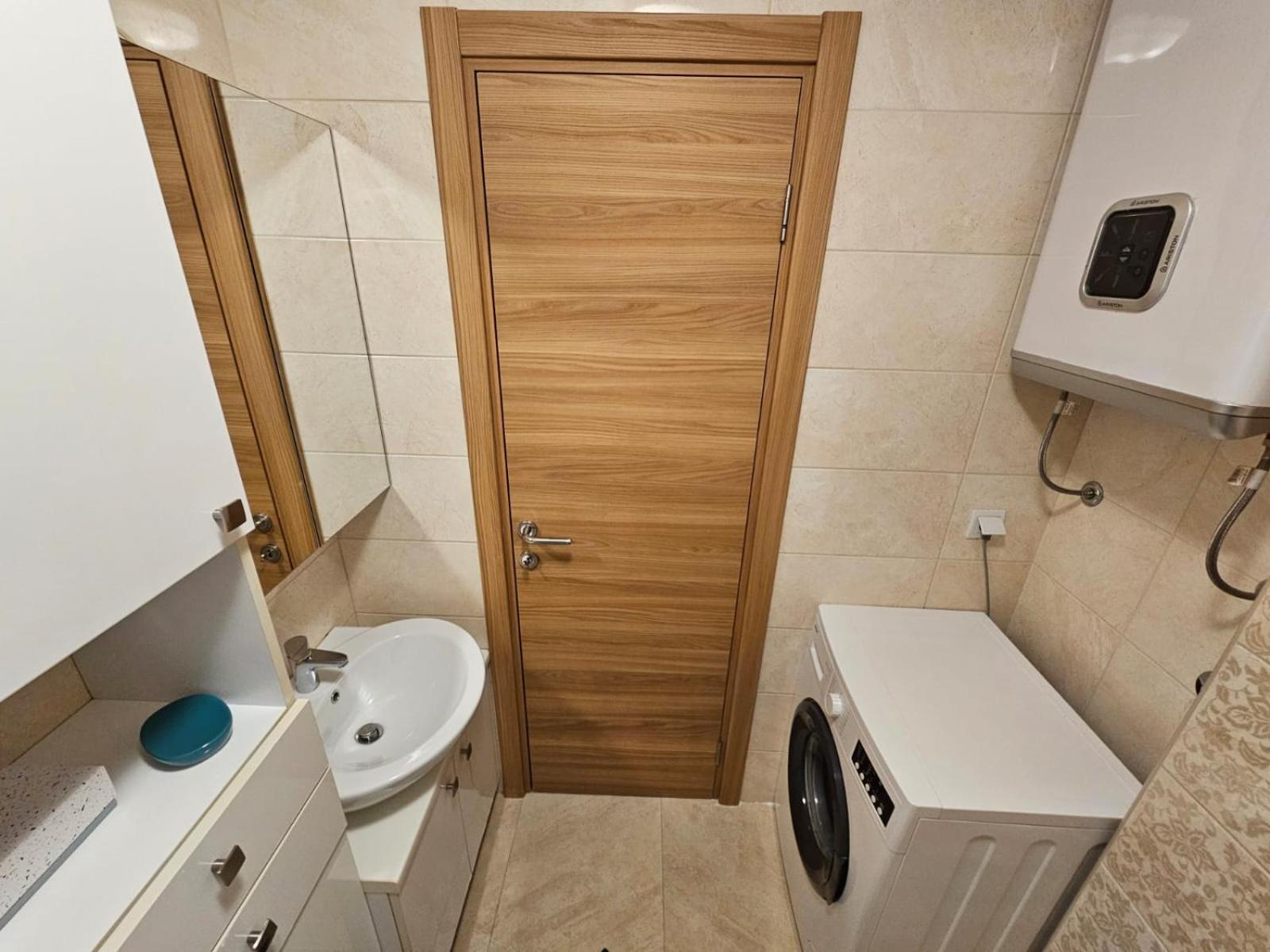 Agape Apartment Podgoriţa Exterior foto